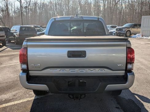 Used 2023 Toyota Tacoma SR image 6