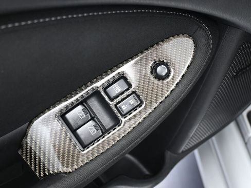 Used 2020 Nissan 370Z w/ Sport Package image 17