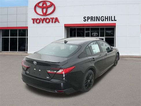 New 2026 Toyota Camry SE image 8