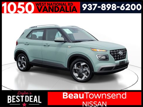 Used 2025 Hyundai Venue SEL FWD image 1