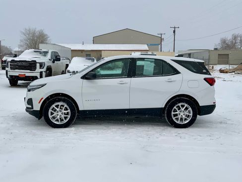 Certified 2022 Chevrolet Equinox LS image 3