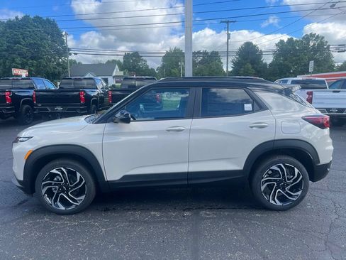 New 2026 Chevrolet TrailBlazer RS AWD/4WD image 2