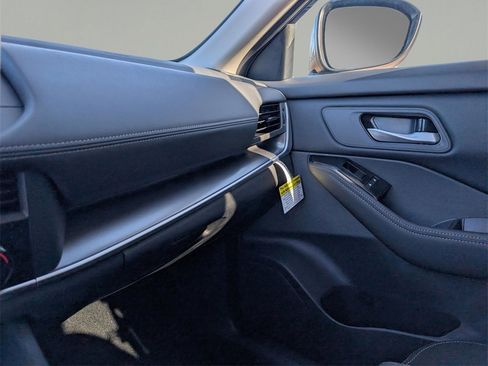 New 2026 Nissan Rogue SV image 28