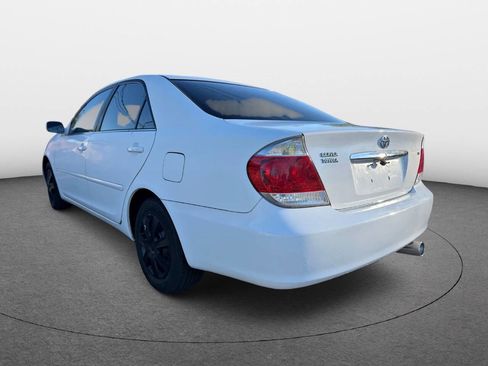 Used 2005 Toyota Camry LE image 4