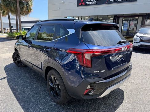 Certified 2026 Kia Seltos EX FWD image 4