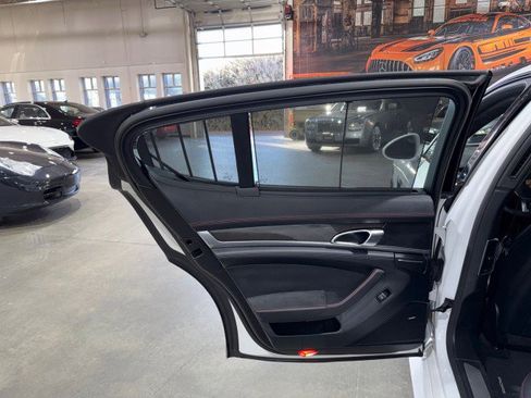 Used 2015 Porsche Panamera GTS image 57