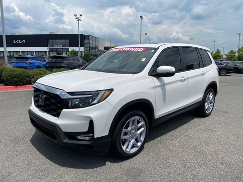Used 2025 Honda Passport EX-L image 3