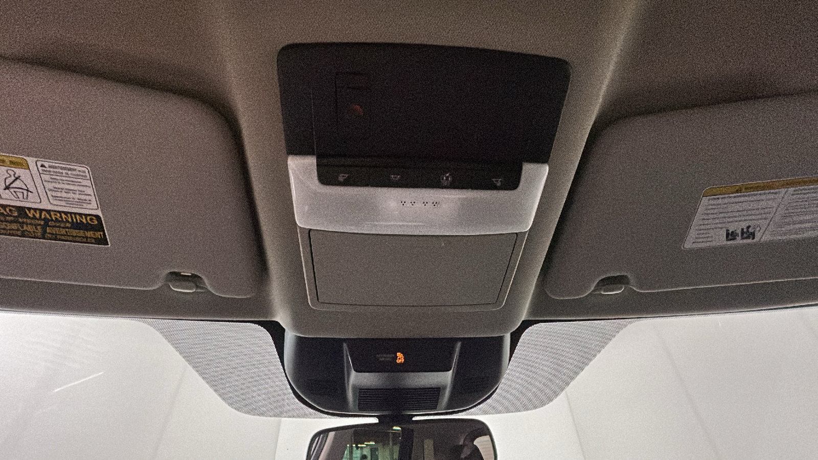Used 2025 Nissan Rogue SV FWD image 31