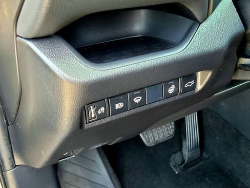 Certified 2020 Toyota RAV4 XSE w/ XSE Grade Weather Package AWD/4WD image 21