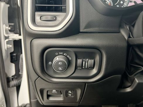 Used 2023 RAM 1500 Laramie AWD/4WD image 19