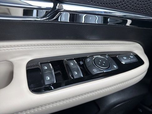 New 2026 Lincoln Corsair Premiere image 17