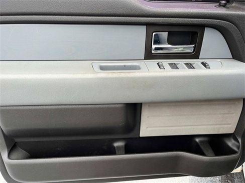 Used 2014 Ford F150 XLT image 23