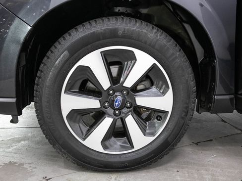 Used 2018 Subaru Forester 2.5i Premium AWD/4WD image 29