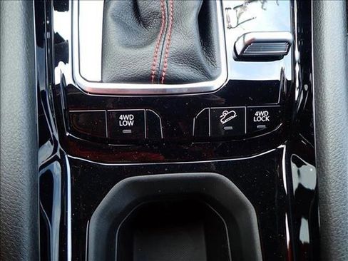 New 2025 Jeep Compass Trailhawk image 19