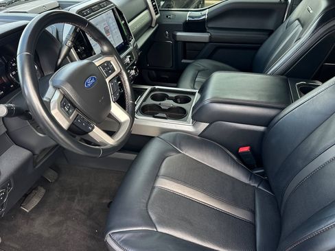 Used 2022 Ford F350 Platinum image 10