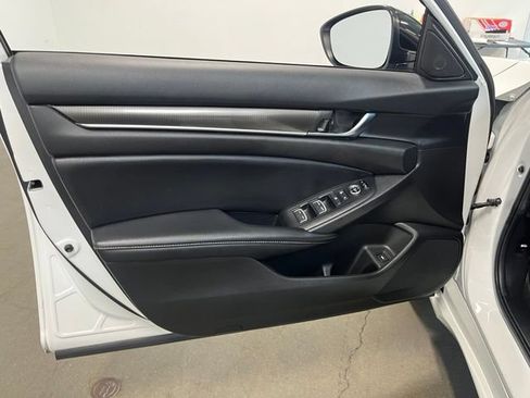 Used 2022 Honda Accord Sport image 25