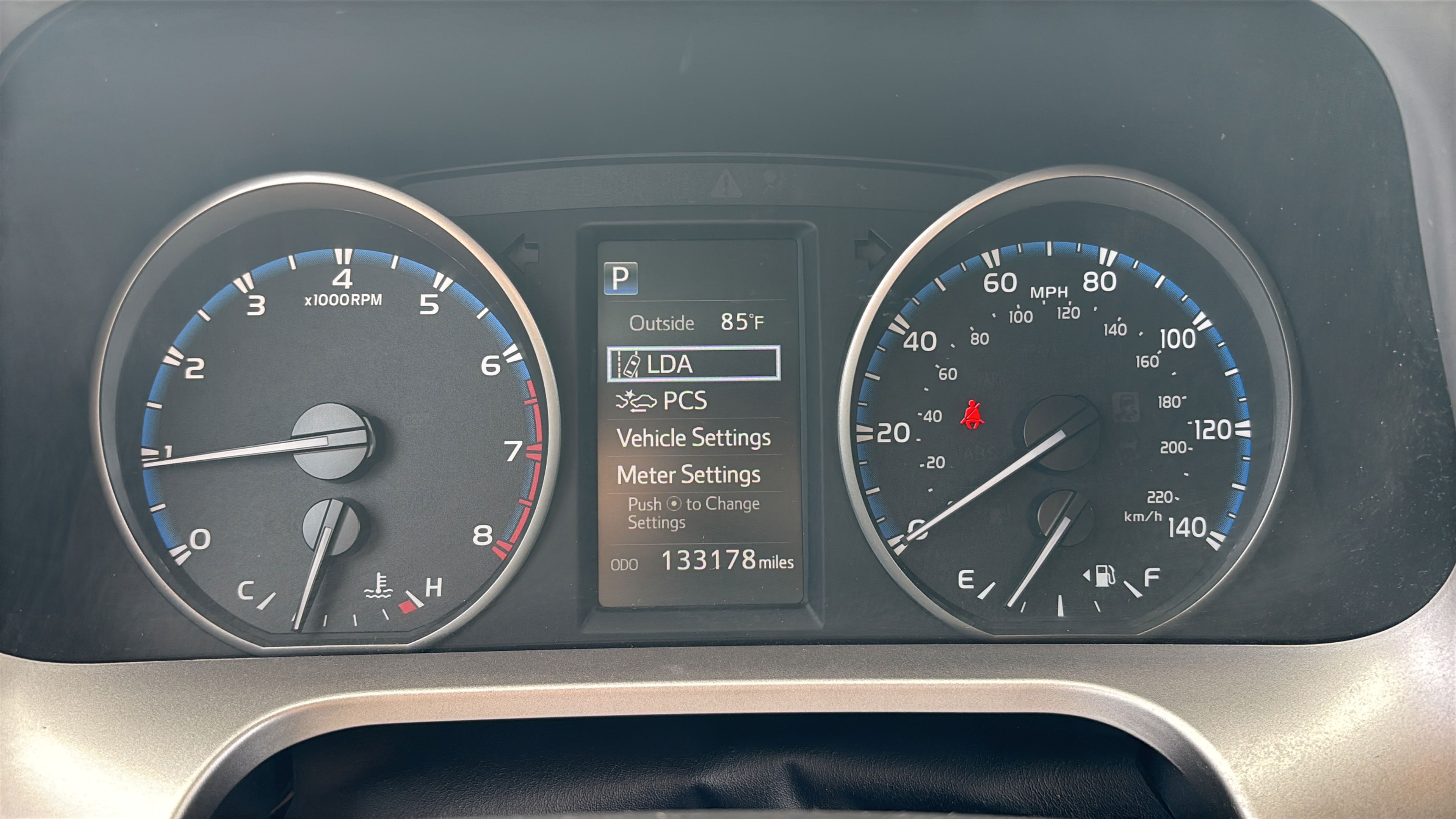 Used 2017 Toyota RAV4 LE FWD image 22