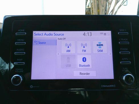 Used 2022 Toyota Camry LE image 25