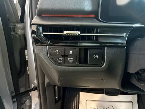 Certified 2026 Kia Sportage SX Prestige AWD/4WD image 18
