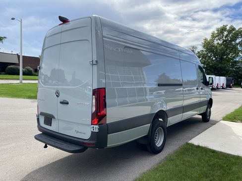 New 2026 Mercedes-Benz Sprinter 3500 image 3