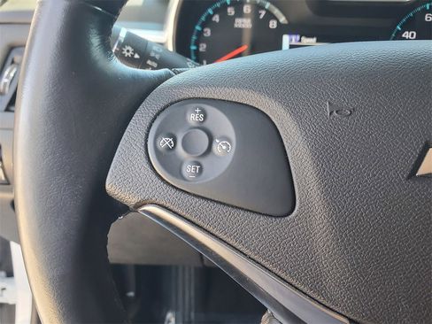 Used 2017 Chevrolet Impala LT image 23