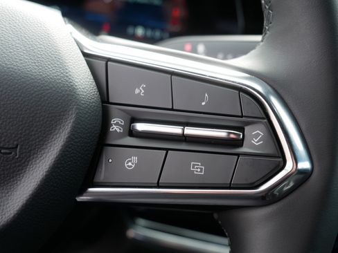 Used 2025 Chevrolet Equinox LT image 29