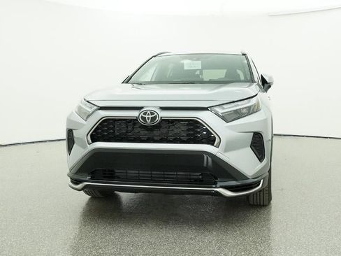 New 2025 Toyota RAV4 SE image 31