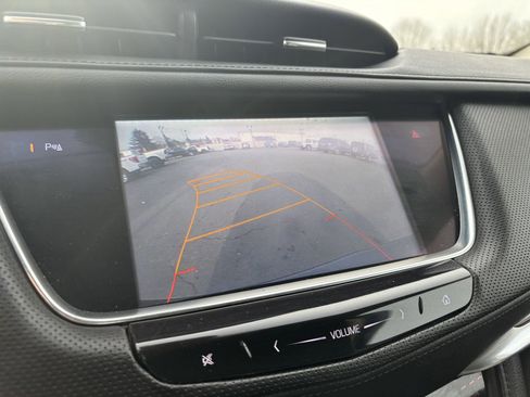 Used 2017 Cadillac XT5 Luxury image 35