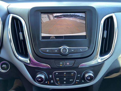 Used 2024 Chevrolet Equinox LT w/ Driver Convenience Package image 19