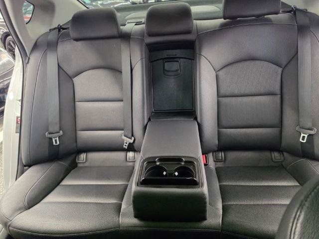 Used 2017 Kia Cadenza Premium w/ Luxury Package FWD image 37