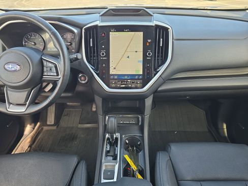 Used 2024 Subaru Ascent Limited w/ Technology Package image 9