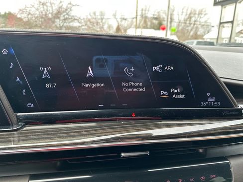 Certified 2022 Cadillac Escalade Sport w/ Touring Package image 17