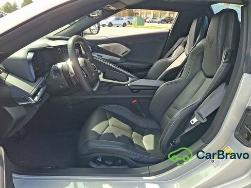 Used 2024 Chevrolet Corvette Stingray Preferred Conv w/ Z51 Performance Package RWD image 13
