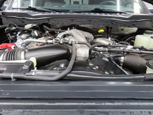 Used 2025 Ford F250 Platinum image 39