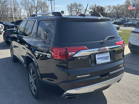 Used 2017 GMC Acadia Denali w/ Technology Package image 8