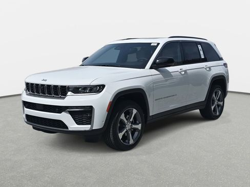 New 2026 Jeep Grand Cherokee Limited AWD/4WD image 38