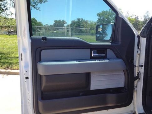 Used 2012 Ford F150 XLT w/ Trailer Tow Pkg image 9