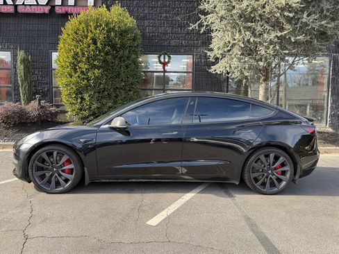 Used 2020 Tesla Model 3 Performance image 9
