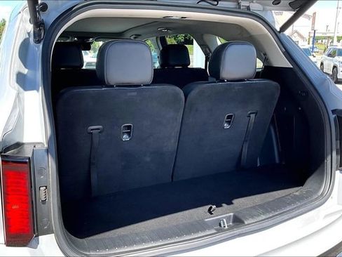 Used 2023 Kia Sorento EX w/ Panoramic Sunroof Package FWD image 31