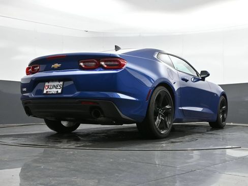 Used 2020 Chevrolet Camaro LT RWD image 37