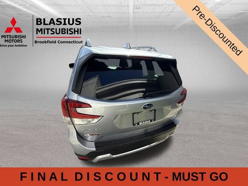 Used 2023 Subaru Forester Touring AWD/4WD image 13