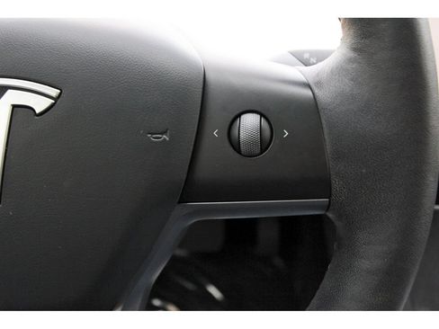 Used 2023 Tesla Model 3 Standard Range RWD image 14