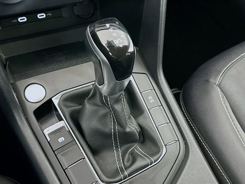 Used 2022 Volkswagen Taos SE image 24