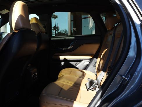 Used 2021 Lincoln Corsair Reserve image 32