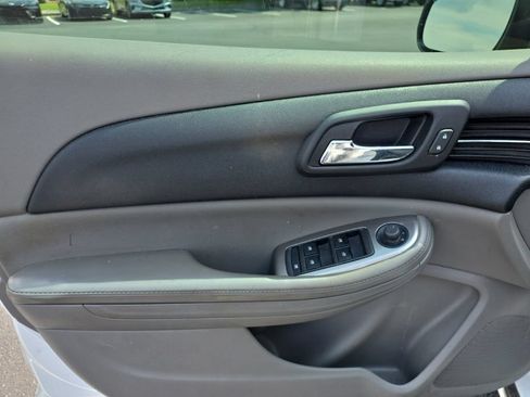 Used 2015 Chevrolet Malibu LS w/ Protection Package FWD image 9