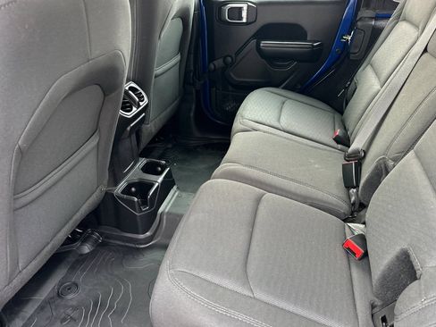 Used 2019 Jeep Wrangler Unlimited Sport AWD/4WD image 12