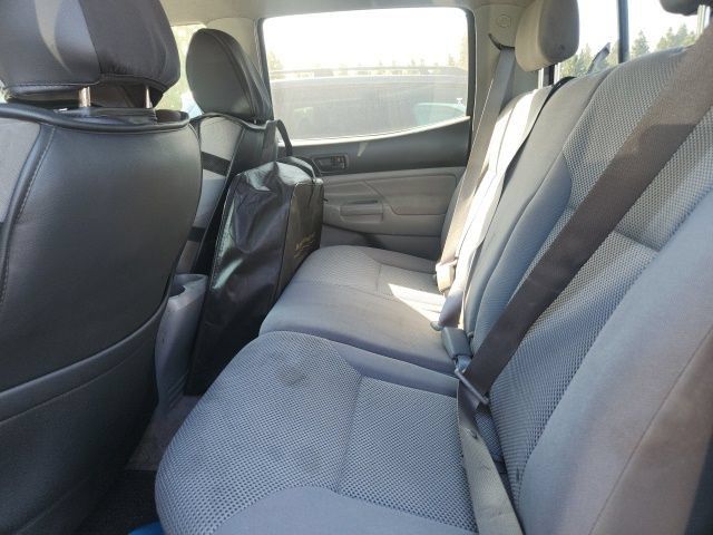 Used 2011 Toyota Tacoma PreRunner w/ TRD Off-Road Pkg w/JBL Audio RWD image 6