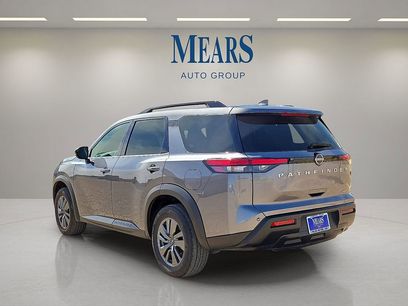 Used 2025 Nissan Pathfinder SV