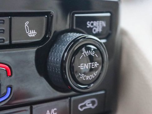 Used 2023 Jeep Grand Cherokee 4WD 4xe image 34