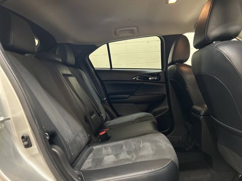 Used 2024 Mitsubishi Eclipse Cross SE image 9